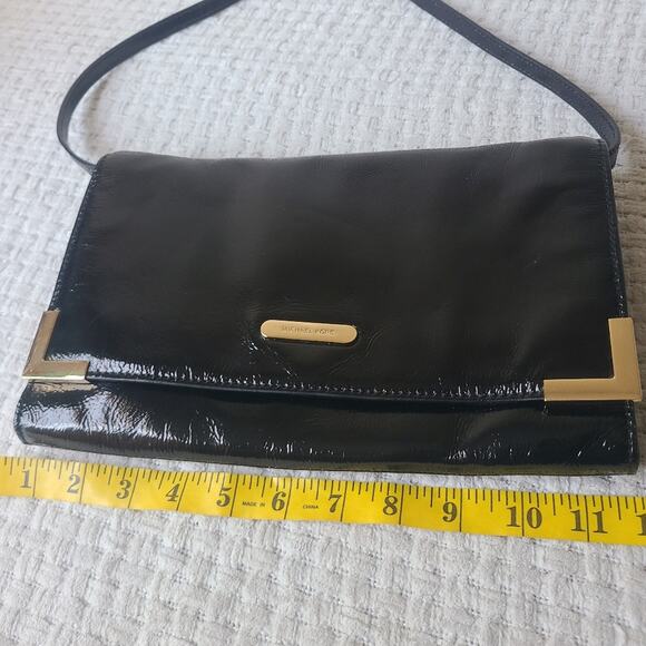 Michael Kors Black Clutch with Glossy Finish Shoulder Bag - Picture 8 of 13